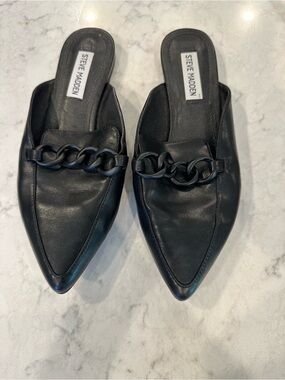 Steve Madden Black Pointed Chain-Trim Mule Size 8